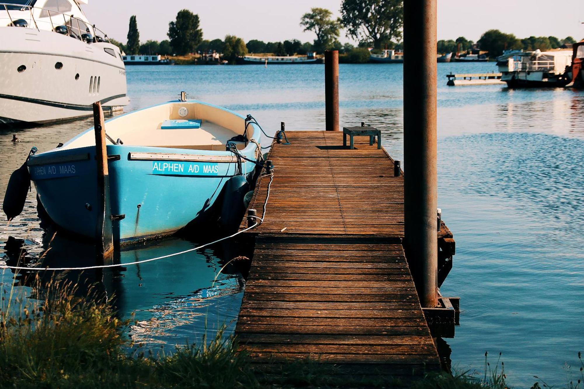 Benedeneind Floatel - De Schans Alphen المظهر الخارجي الصورة
